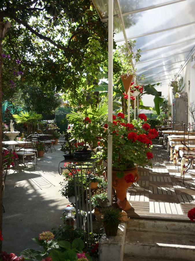 Logis Hotel Villa Victorine Nizza Exterior foto